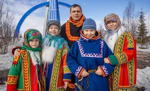 Сказочные узоры счастья. Дружная и талантливая семья скреплена любовью и творчеством