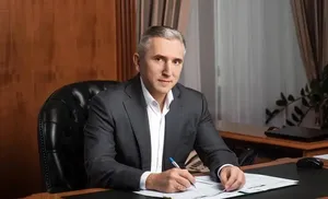 Губернатор Тюменской области Александр Моор поздравил жителей Тюменской области, Югры и Ямала с Днём молодёжи