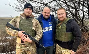 Ямальцы передали машину бригаде ГРОМ «Каскад» в зону СВО