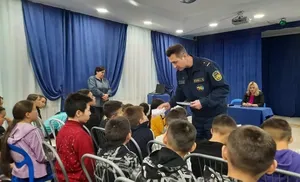 Инструкторы противопожарной профилактики проводят операцию «Новый год»