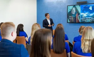 Дмитрий Артюхов провел лекцию для студентов Президентской академии