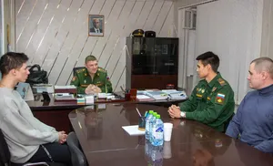 В военкомате Салехарда пообщались с ребятами, которые вернулись со срочной службы осенью этого года