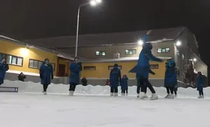 В Салехарде открыли круглосуточный каток