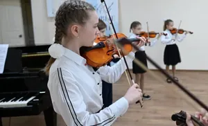 Детские школы искусств округа получили заключительную в этом году партию новых музыкальных инструментов