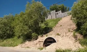 Глава Салехарда Алексей Титовский посетил мерзлотник, расположенный под Обдорским острогом