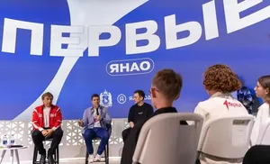 Дмитрий Артюхов принял участие в церемонии открытия федерального Дня молодежи в Москве и встретился с ямальской молодежью