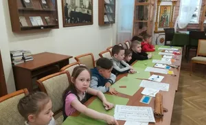 Аз, буки, веди – клинописью. Как в музее учили истории письменности