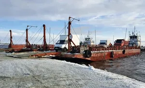 В Салехарде готовятся запустить паромное сообщение