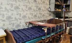 Анастасия Казанцева помогла женщине с инвалидностью приобрести специальную кровать