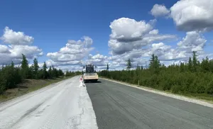 На объекте нацпроекта началась укладка асфальта