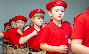 Звёздочки Юнармии. Собирать игрушки – шагом марш!