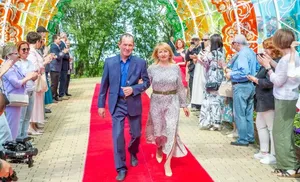 Вместе по жизни. И по аллее влюблённых в Городском саду