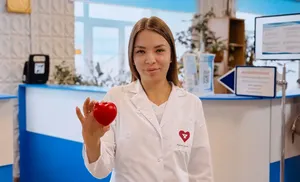 Медработники окружной столицы получают новую спецодежду