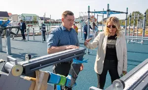 Дети – на корабль, родители – на беговую дорожку. Горожан, уже привычных к игровым зонам, удивят три новые