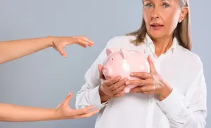 Отделение Социального фонда России по ЯНАО предупреждает граждан о мошенничестве и призывает быть внимательными