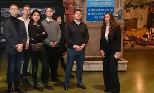 Глава региона вместе с ямальскими студентами ведущих вузов северной столицы посетил выставку «Ленрезерв»