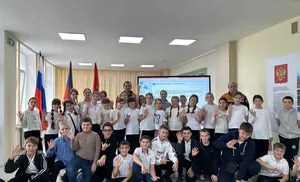 Ямальские спасатели провели серию практических занятий для школьников Волновахского муниципального округа