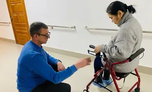 Помощь становится доступнее: сотни ямальцев воспользовались прокатом средств реабилитации