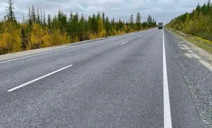 Самый сложный участок трассы Салехард-Сургут наполовину отремонтирован