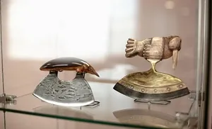 Главный музей Ямала представил коллекцию клинков