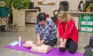 Сотрудники медиацентра «Салехард» учатся спасать людей