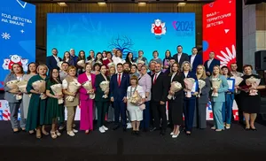 Губернатор Ямала обсудил с педагогами семейные традиции и новые инициативы в образовании