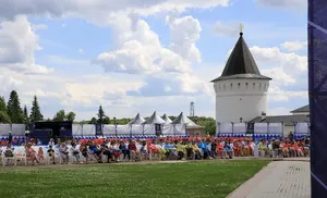 Александр Моор пригласил жителей Ямала и Югы на фестиваль «Лето в Тобольском Кремле»
