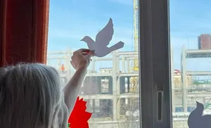 Центр досуга «Притяжение» присоединился к акции «Окна Победы»