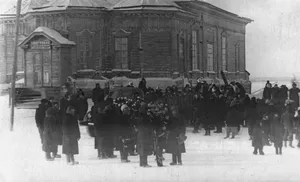 Три взгляда из прошлого. Про холм, от которого и пошёл Обдорск-Салехард