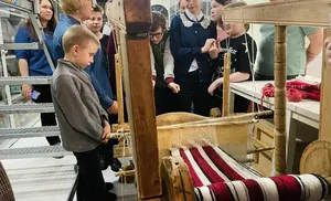 Музейщики Салехарда познакомили парламентария Анастасию Казанцеву с инклюзивным культурно-образовательным проектом для особенных детей «Музей без дверей»