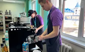 Студент из Волновахи дебютировал на чемпионате «Мастера гостеприимства – 2025» в компетенции бариста