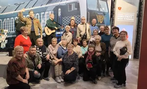 Ветераны салехардского землячества побывали в музее "Комсомол - не просто возраст, комсомол - моя судьба"