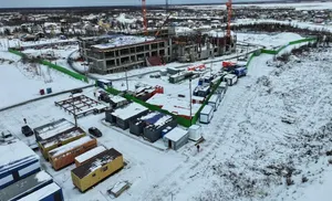 В микрорайоне Радужный возводят современную школу на 800 учащихся