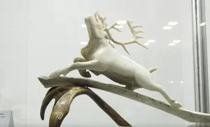 В столице Ямала завершилась XI Международная выставка художественного косторезного искусства «Душа Севера»