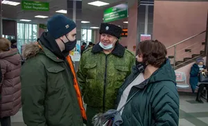 Десять салехардских призывников отправились служить России