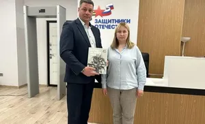 Уникальный сборник воспоминаний участников СВО пополнил книжные фонды Салехарда