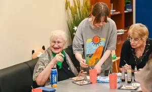 пенсионерам округа оказано более 140 тысяч социальных услуг