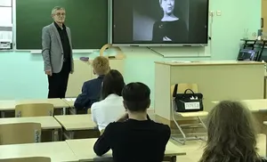 Во второй школе Салехарда прошел урок истории, посвященный снятию блокады Ленинграда