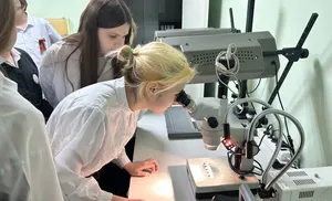 Салехардские полицейские провели экскурсию для учеников школ №6 и №1 окружной столицы