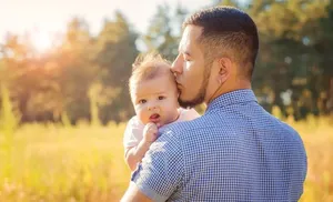 Закон об «отцовском капитале» вступит в силу 1 мая