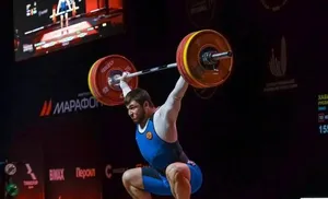 Руслан Хабиров из Салехарда завоевал золото на Первенстве России по тяжелой атлетике