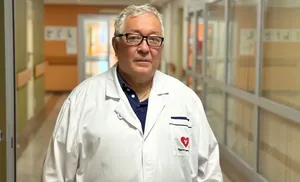 Хирург окружной больницы Анатолий Тадибе прооперировал новорожденного малыша с редкой патологией кишечника