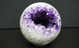 Ямальские минералы экспонируют в Калининграде