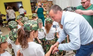 Своих героев знаем в лицо. Так могут заявить воспитанники и педагоги детского сада «Крылышки»