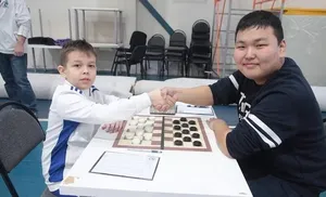 Первое место в шашках завоевали салехардцы