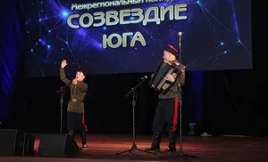 Елисей из «Симфонии звёзд». Певец, музыкант и просто талантливый парень