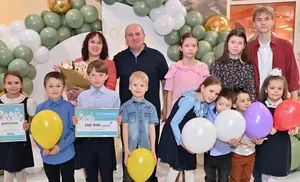 Дмитрий Артюхов поздравил ямальцев с Международным днем семьи