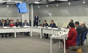 Дмитрий Артюхов осмотрел место строительства кампуса ТГУ