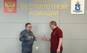 Участник программы "Герои Ямала" осваивает практические аспекты работы спасателей