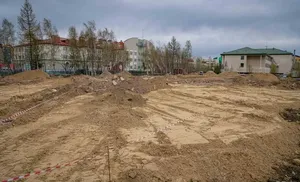 Скверы, дворы, дороги. Трижды семь, итог – красивый город